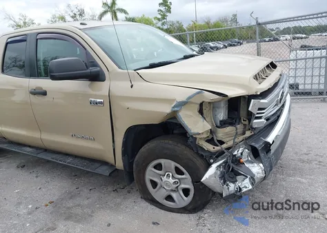 2017 Toyota Tundra Sr5 5.7L V8 из США, поврежденный, VIN 5TFUW5F12HX659097